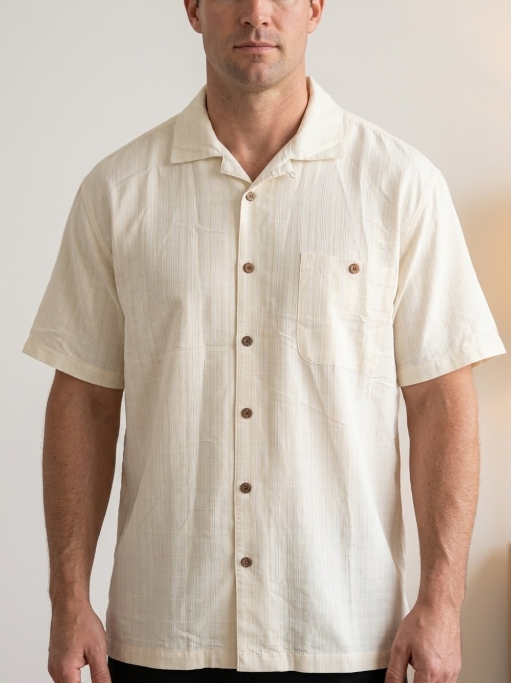 Men's Short-Sleeve Button-Down Shirt in Cream